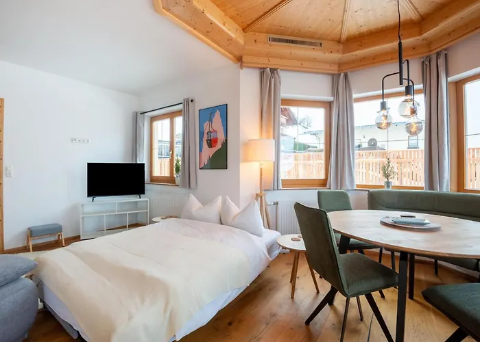 In Stubai Near Lift * Нойштифт-им-Штубайталь